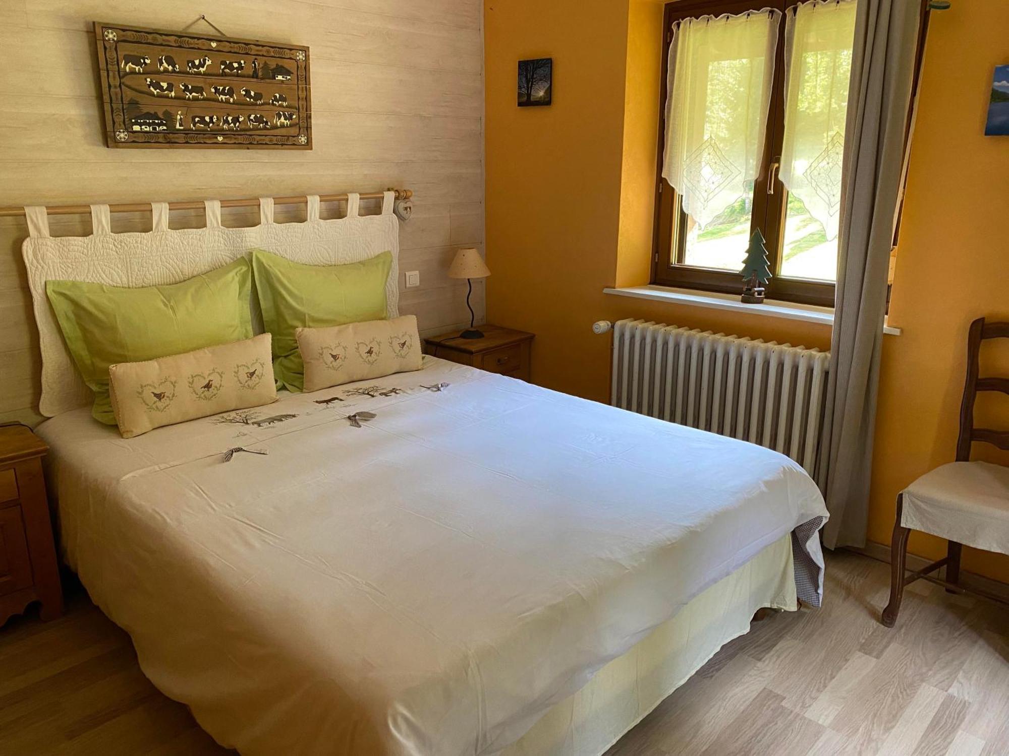 Chambres D'Hotes Des Cascades St-Nicolas Kruth Екстериор снимка