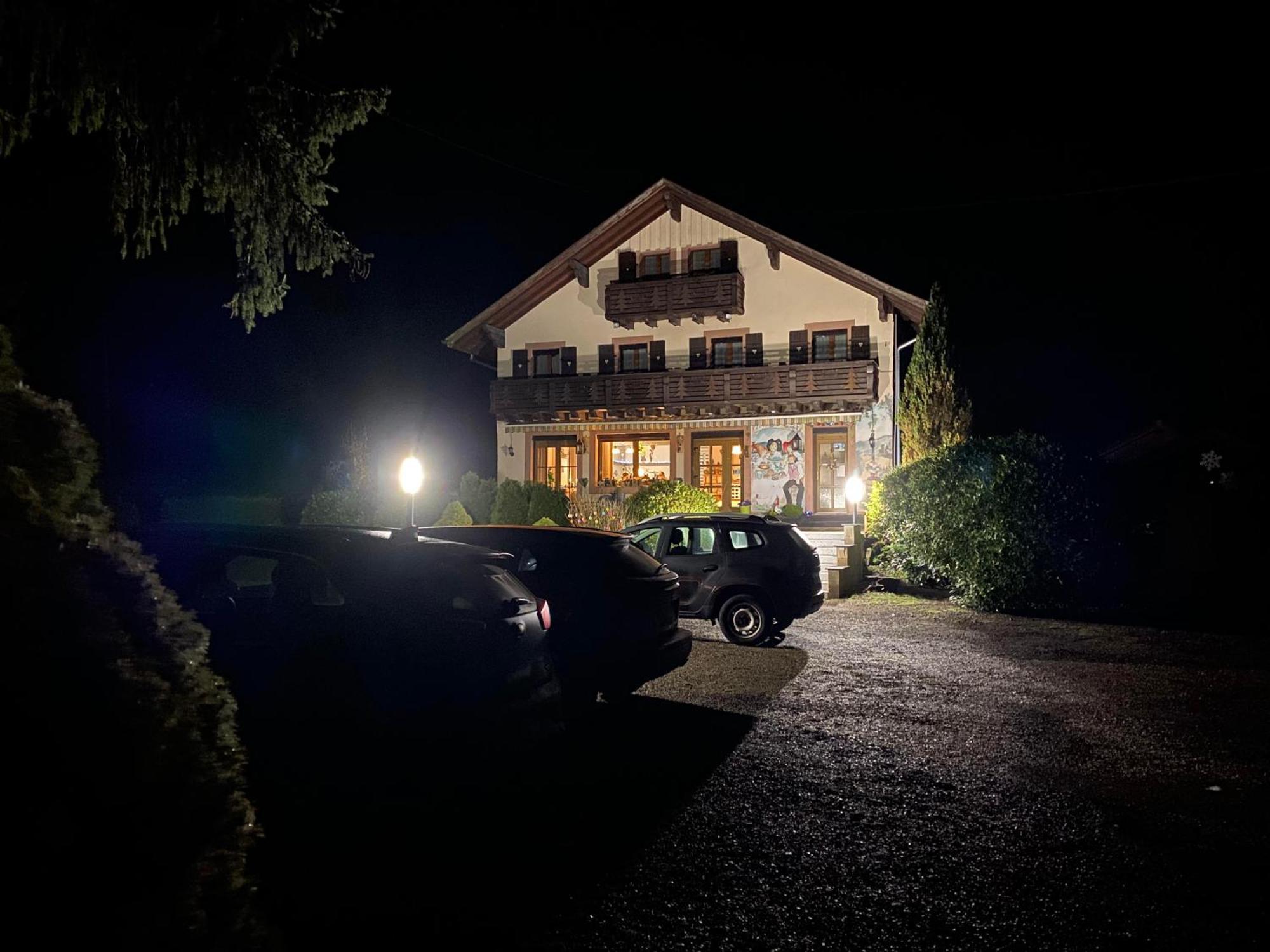 Chambres D'Hotes Des Cascades St-Nicolas Kruth Екстериор снимка