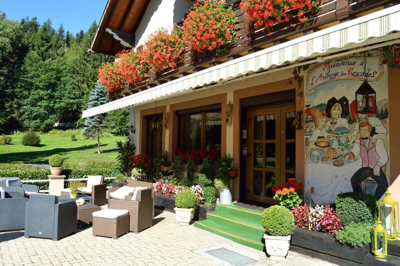 Chambres D'Hotes Des Cascades St-Nicolas Kruth Екстериор снимка